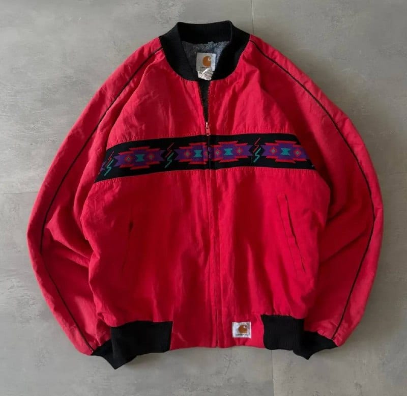 Carhartt куртка-бомбер Aztec красная с этническим принтом, фото 1