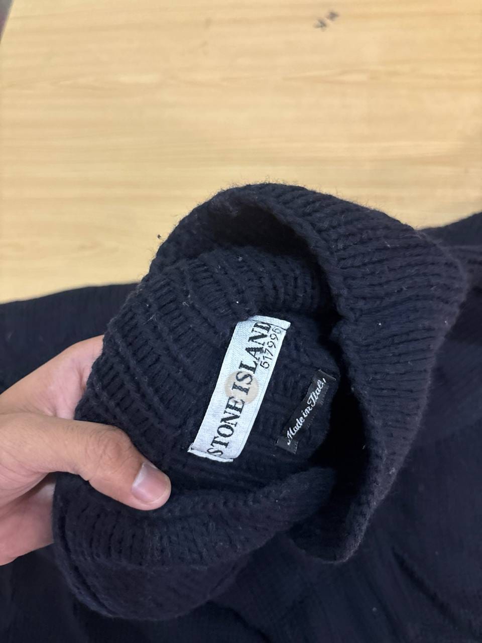 Stone Island свитер тёмно-синий вязаный с воротником-стойкой на пуговицах, фото 2
