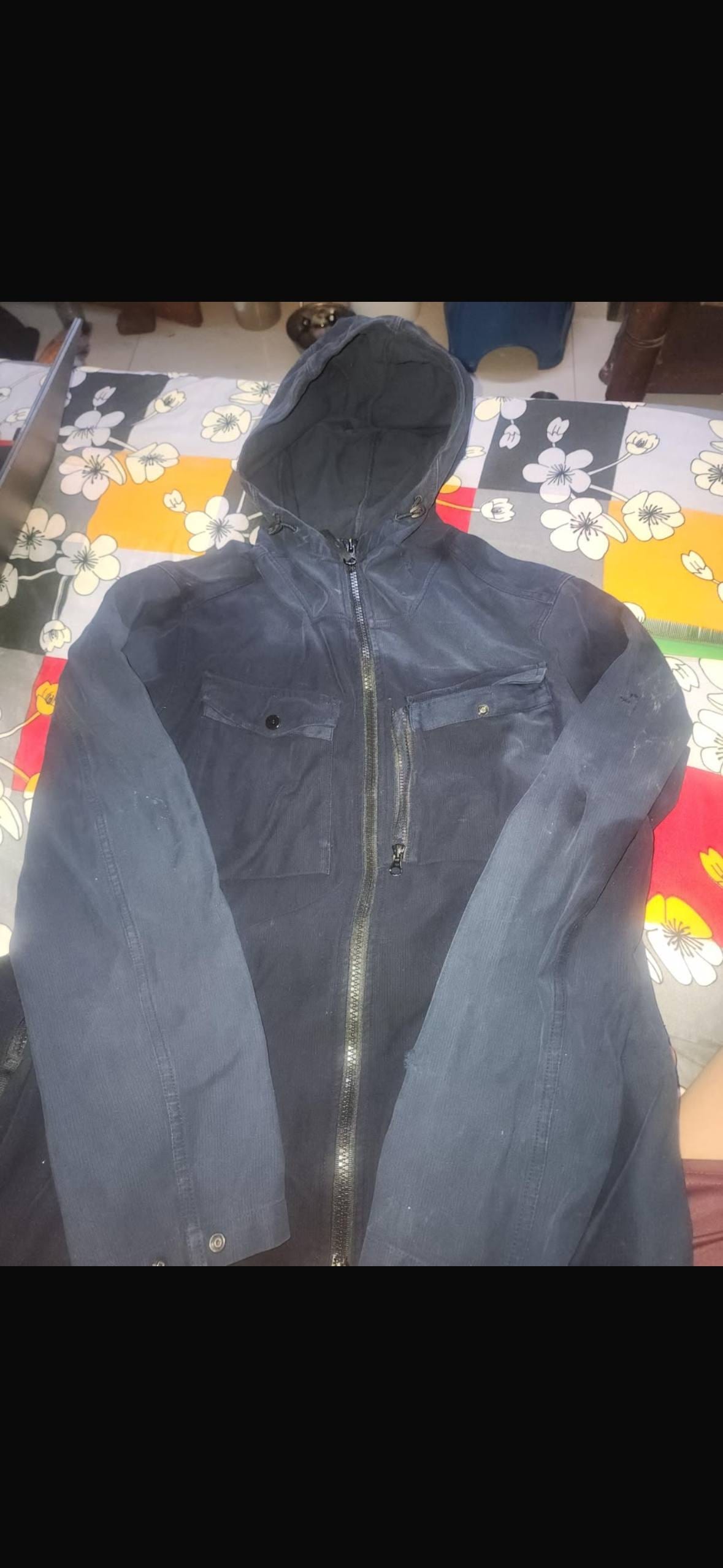Курточка stone island владелец петр шпага 

Закуп 6100 рупий