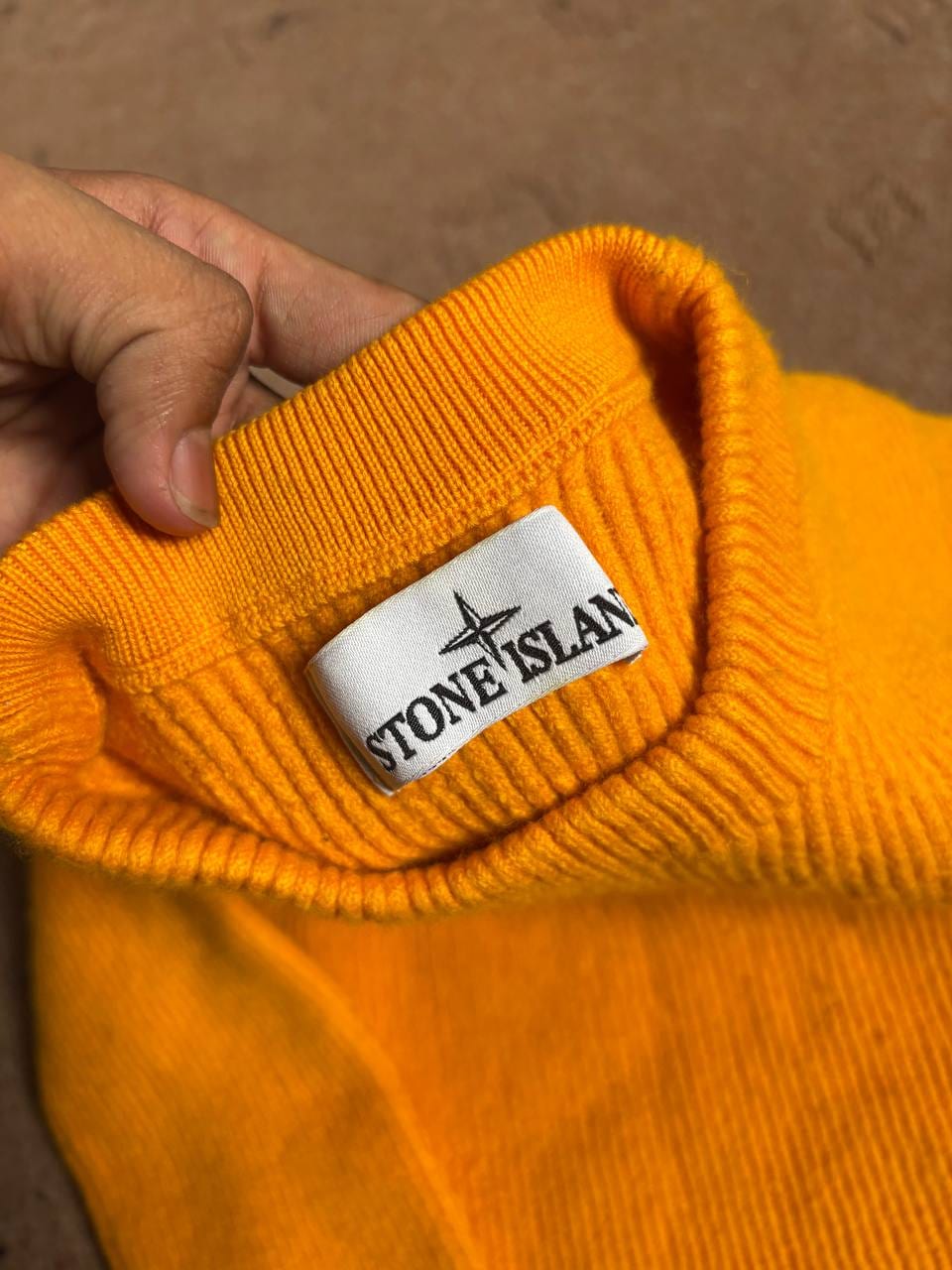 Stone Island свитер жёлтый вязаный в рубчик, фото 2